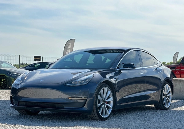 Tesla Model 3 cena 130000 przebieg: 70482, rok produkcji 2019 z Barczewo małe 172